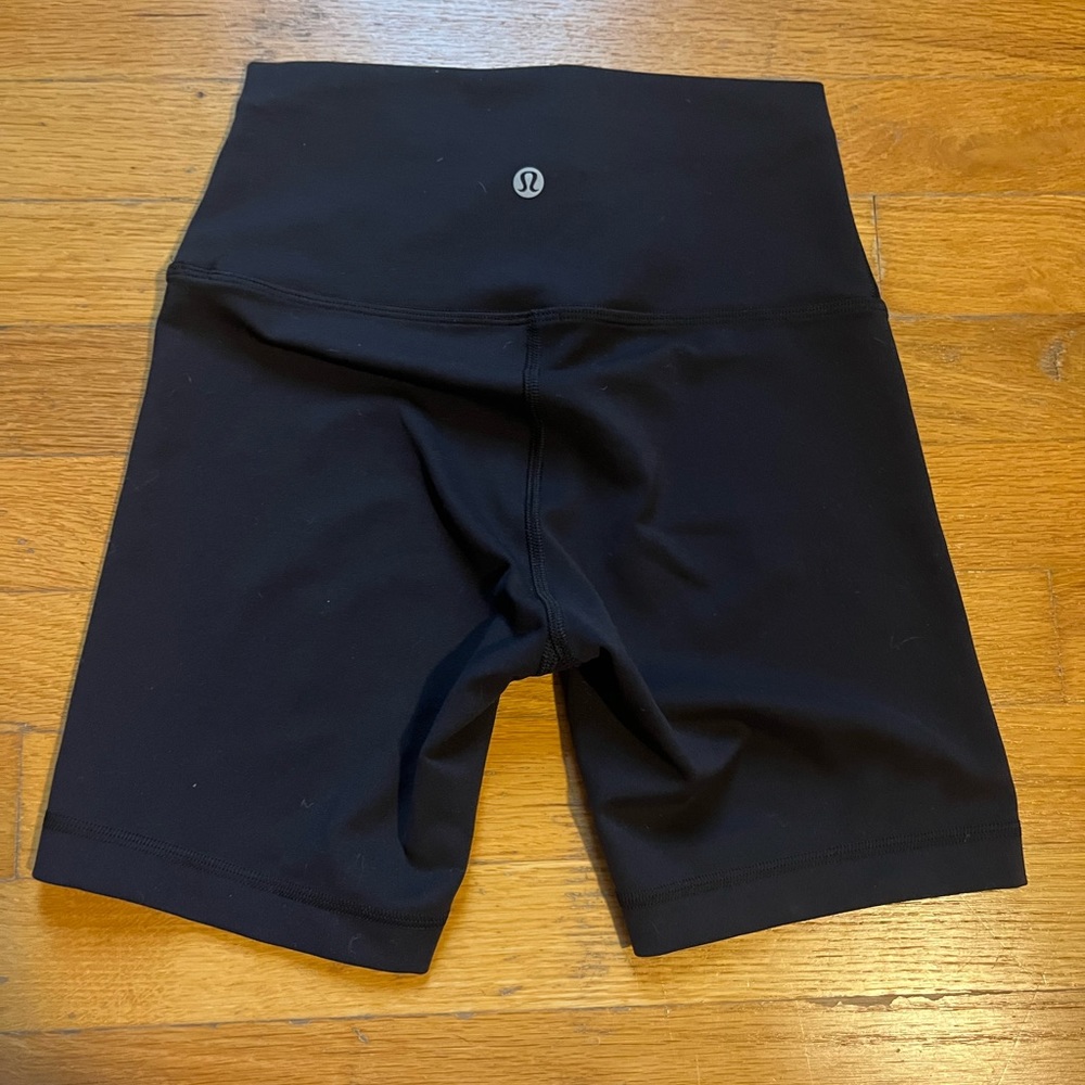 Black lululemon biker shorts